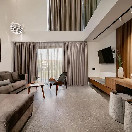 Origami Boutique Residences Apartahotel 4*