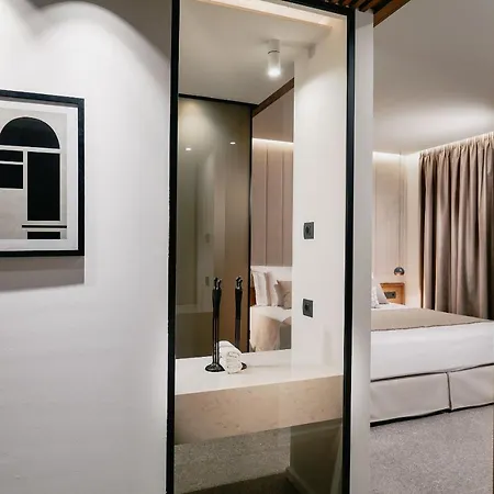 Lägenhetshotell Origami Boutique Residences 4*