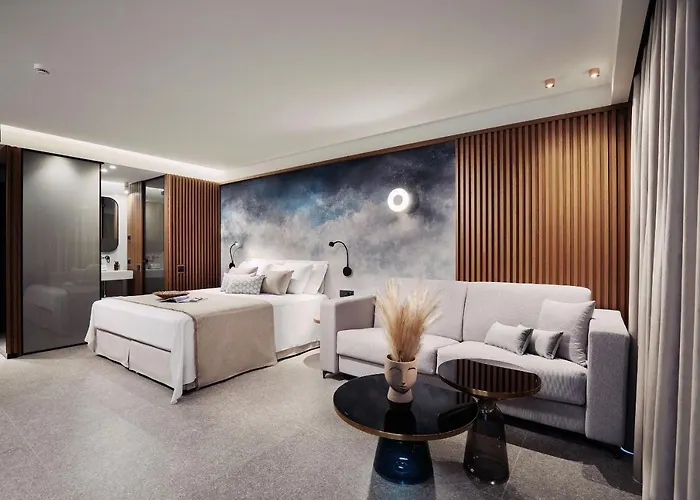 Aparthotel Origami Boutique Residences 4*